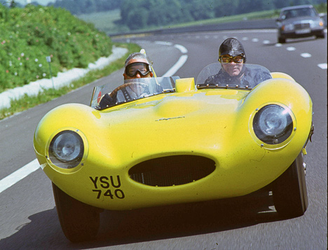 В наше время гордостью коллекционеров считается Jaguar D-Type, которого в период с 1954-го по 1957 год выпустили в количестве всего 88 штук